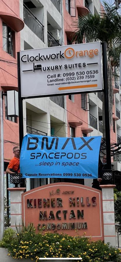 Bmax Spacepods Sleep In Space - 4Mins From Mactan Airport Hotel Lapu-Lapu City Exterior photo